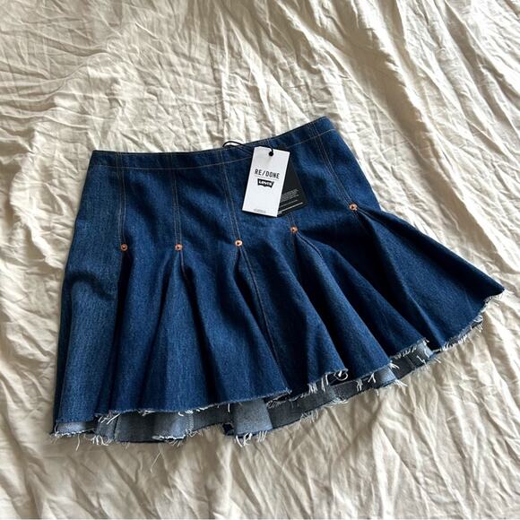 Re/Done Dresses & Skirts - SALE💝 RE/DONE + Levi’s Reconstructed Flounce Skirt—NWT